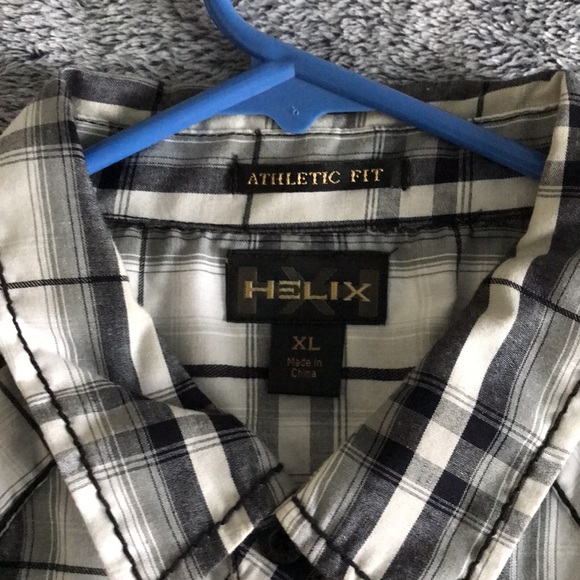 Helix Button Down - Picture 4 of 4